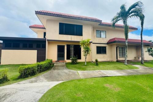 Perez Acres Retreat – 3BR + Bonus Room