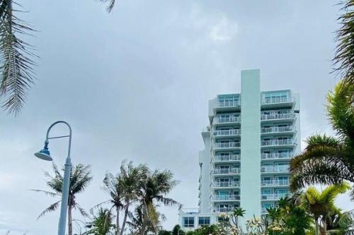 2nd Floor  3BR/2BA Condo with Ocean Views 