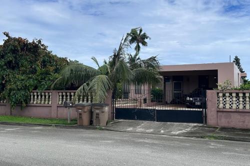 Latte Heights 4BR/2BA Home with Fenced Yard